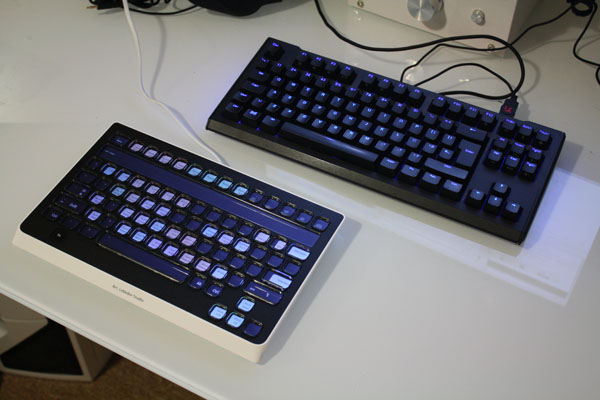The size of the Optimus Popularis compared to a Max Keyboard Blackbird TKL