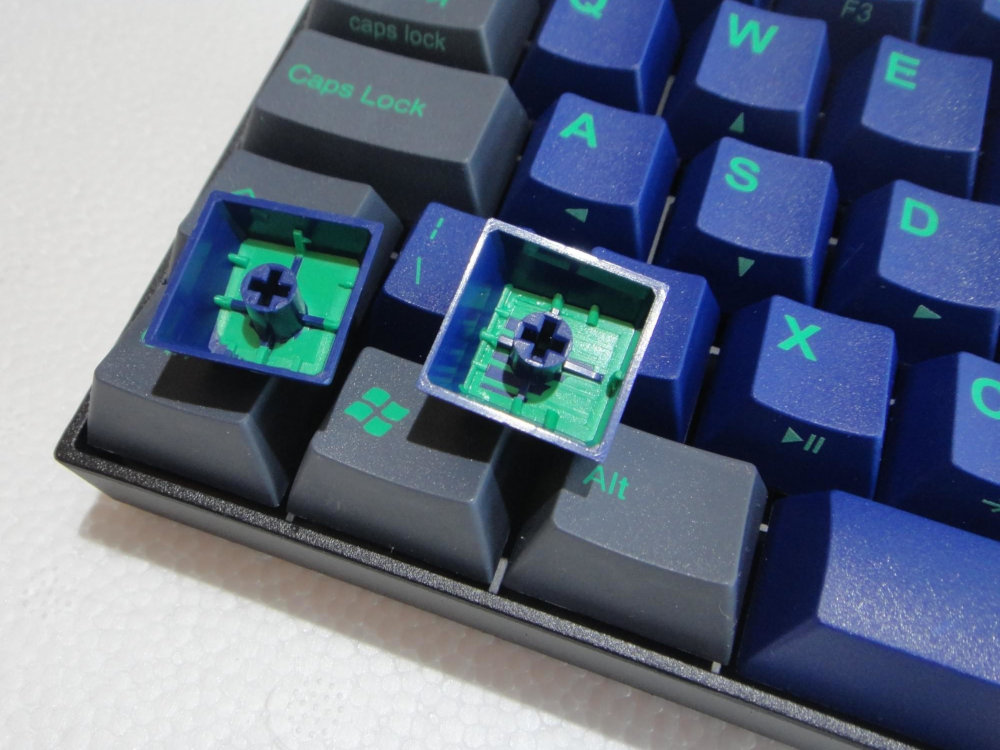 UK V60 Cubic Midnight Dawn 60% MX Blue Click Double Shot Keyboard, picture 3