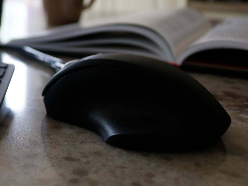 Matias 2.4g wireless usb-c pro PBT mouse black