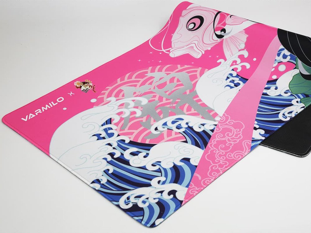 Camellia desk mat extra large